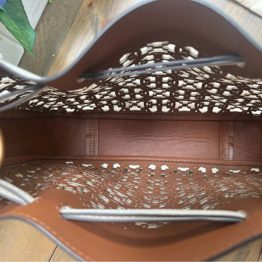 Tory Burch lazar bell bag 🔥🔥🔥🔥🔥SALE🔥🔥🔥🔥